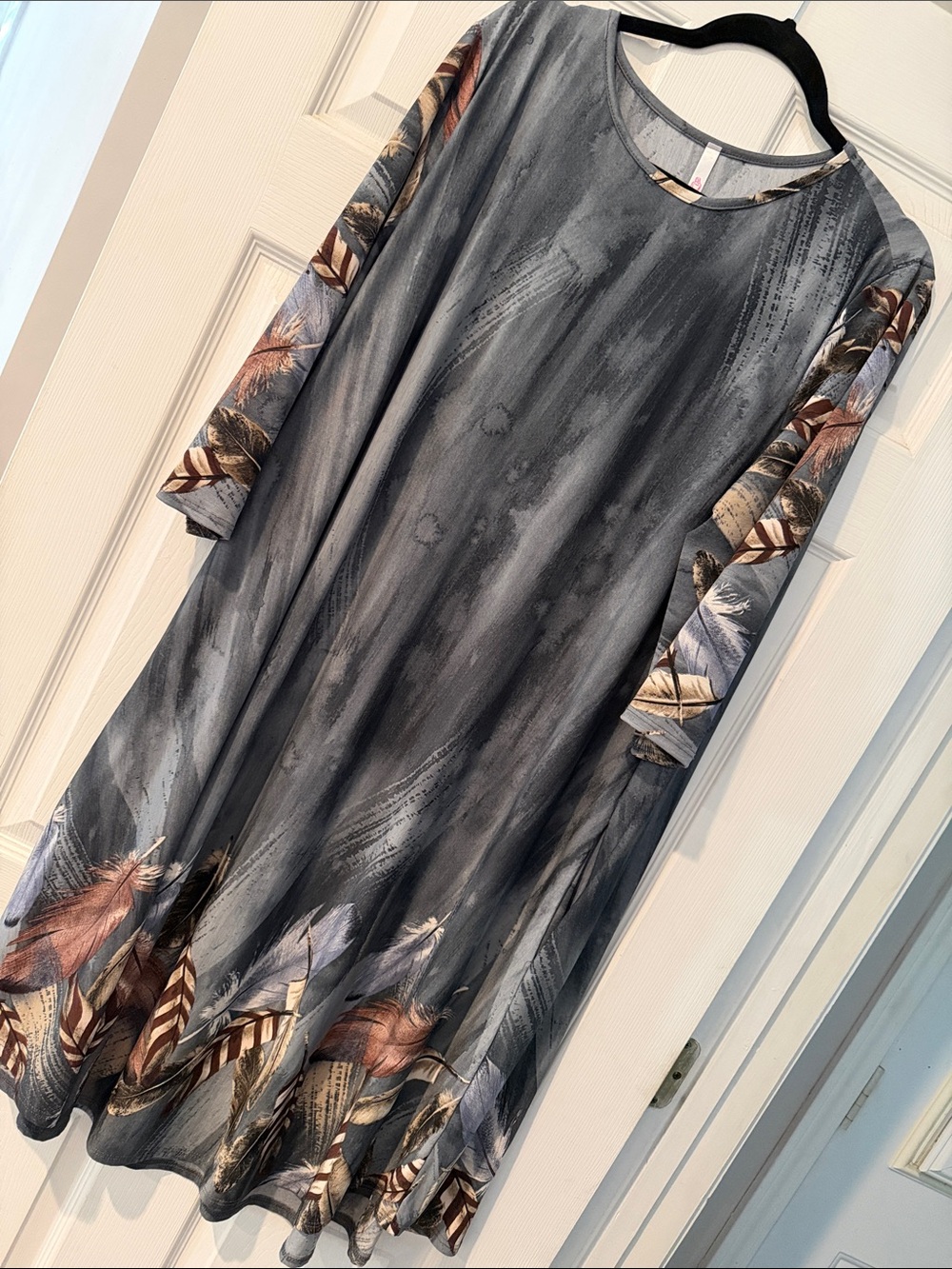Women's Slate Gray Feather-Print Long Sleeve A-Line Dress
